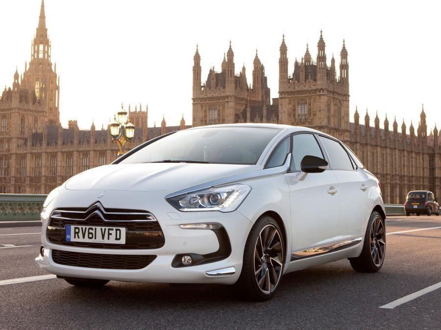  Citroen DS5 2011 года  (UK) (фото 4 из 5)